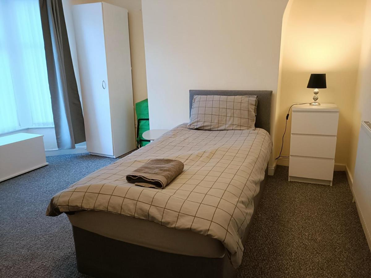 Bright, Comfortable Home, Convenient For City Centre リヴァプール エクステリア 写真