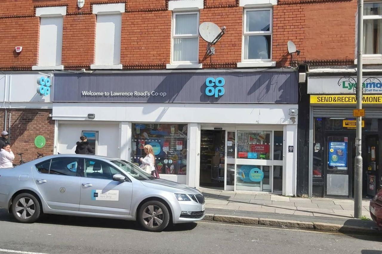 Bright, Comfortable Home, Convenient For City Centre リヴァプール エクステリア 写真